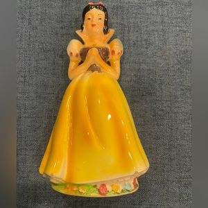 Vintage Disney Snow White Princess Porcelain Standing Hold Hand Figurine